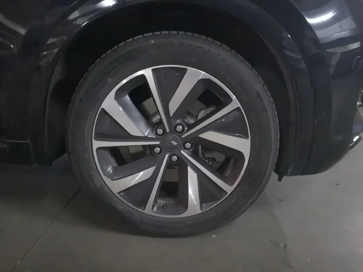 2021 Li ONE Range Extended 131HP REEV 40.5KWH,autocango,china used car exporter,china ev exporter,chinese used car exporter,chinese used ev exporter