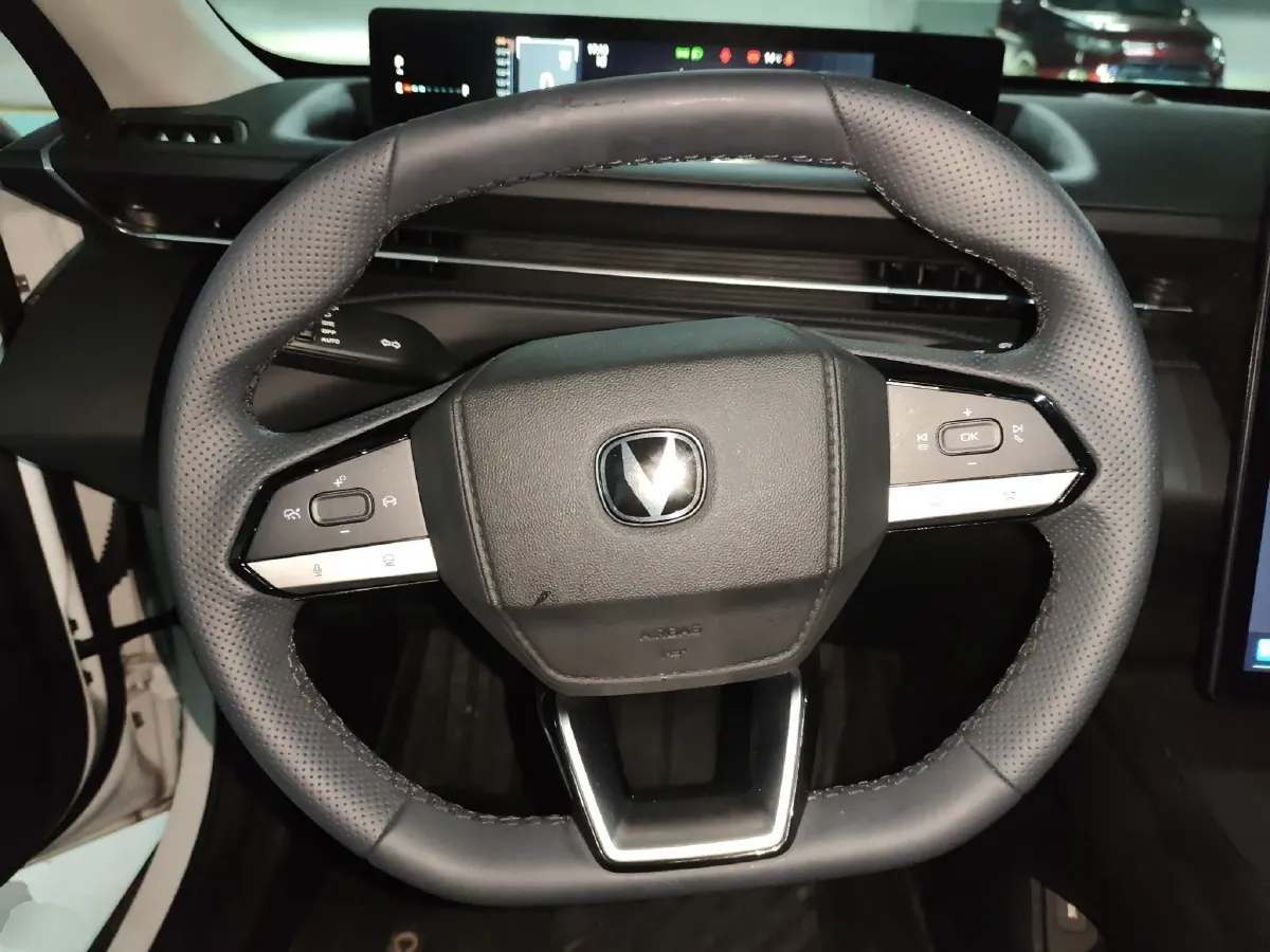 2024 ChangAn Eado 1.5T 170HP L4 7DCT,autocango,china used car exporter,china ev exporter,chinese used car exporter,chinese used ev exporter