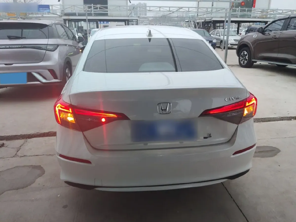 2023 Honda Civic 1.5T 182HP L4 CVT,autocango,china used car exporter,china ev exporter,chinese used car exporter,chinese used ev exporter