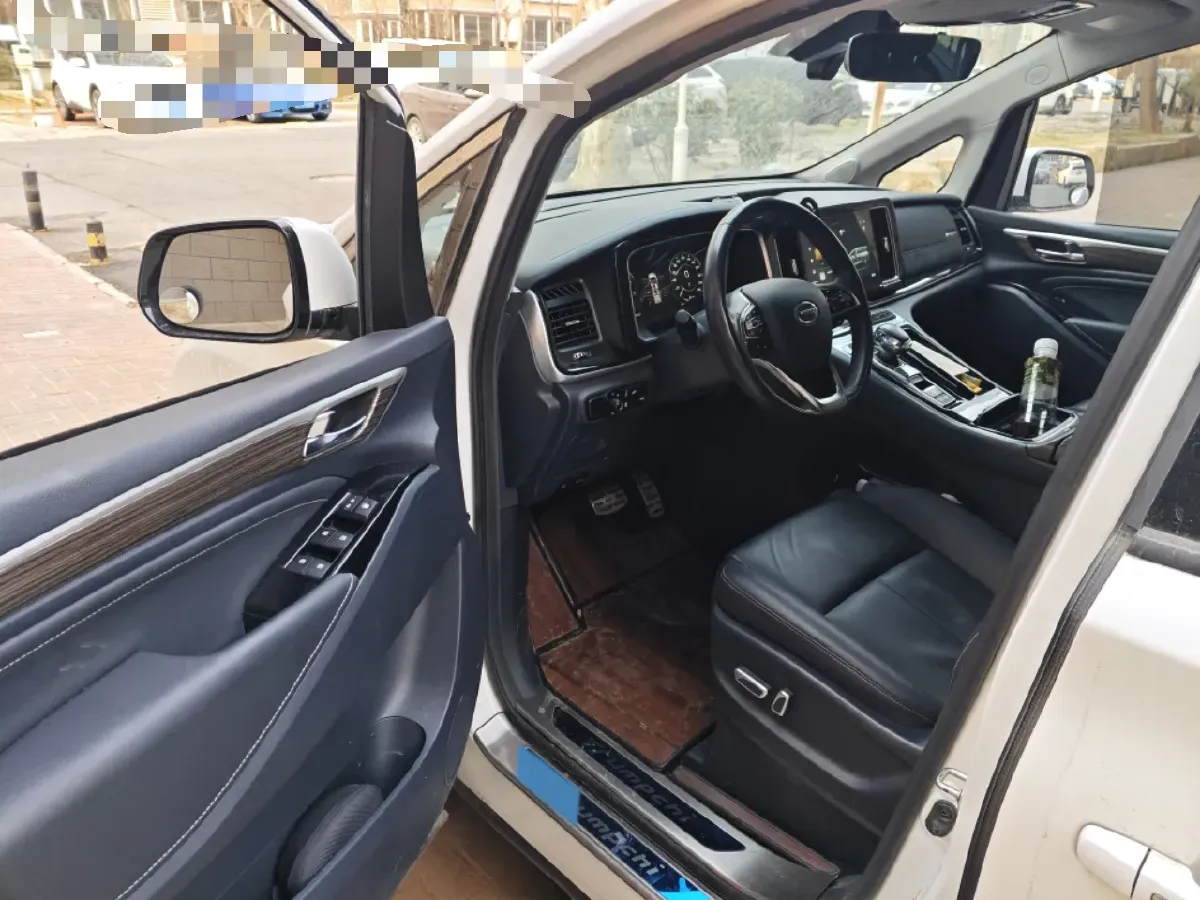 2021 GAC Trumpchi M8 2.0T 252HP L4 8AT,autocango,china used car exporter,china ev exporter,chinese used car exporter,chinese used ev exporter