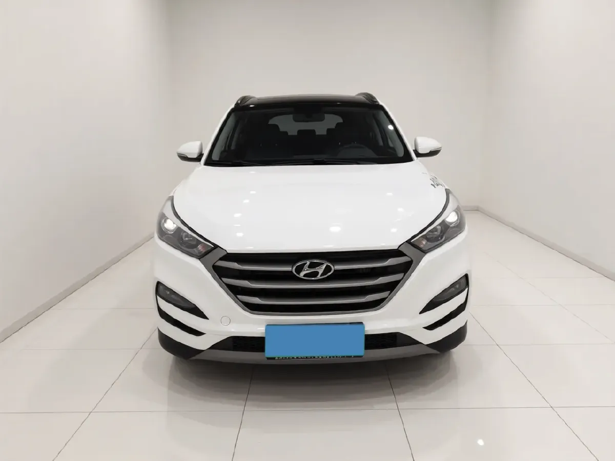 2018 HongQi H5 1.8T 186HP L4 6AT,autocango,china used car exporter,china ev exporter,chinese used car exporter,chinese used ev exporter