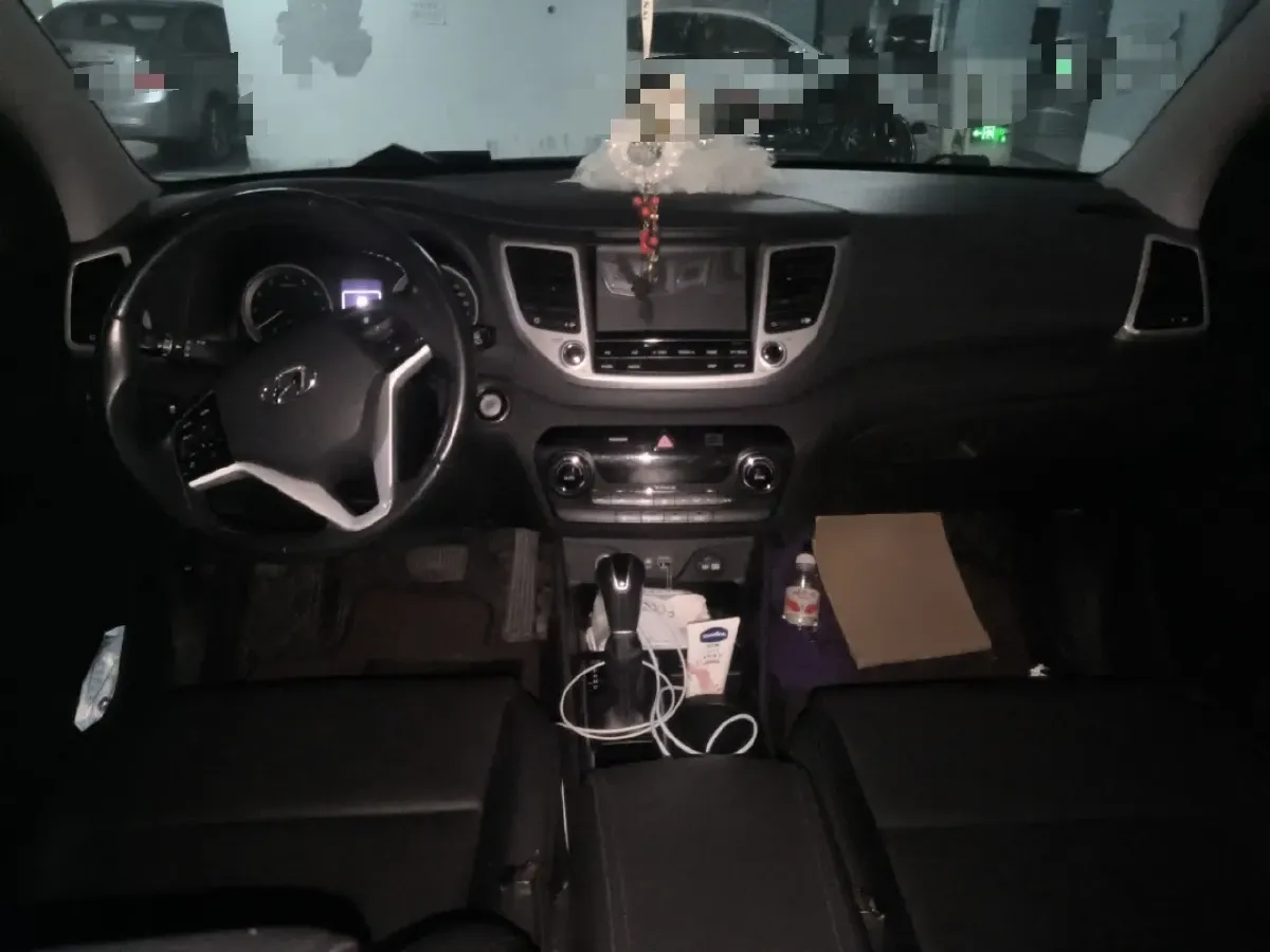 2018 HongQi H5 1.8T 186HP L4 6AT,autocango,china used car exporter,china ev exporter,chinese used car exporter,chinese used ev exporter