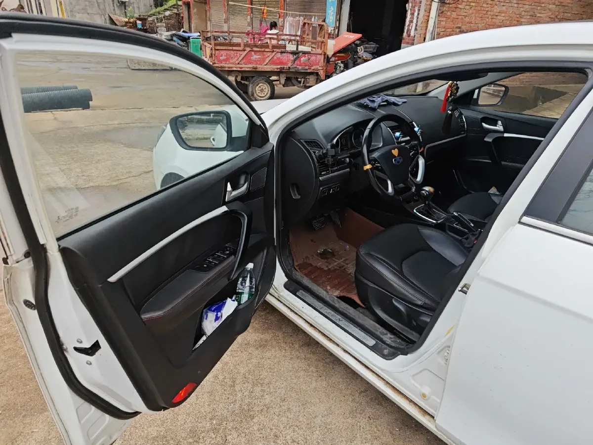 2015 Geely Emgrand 1.5L 109HP L4 CVT,autocango,china used car exporter,china ev exporter,chinese used car exporter,chinese used ev exporter