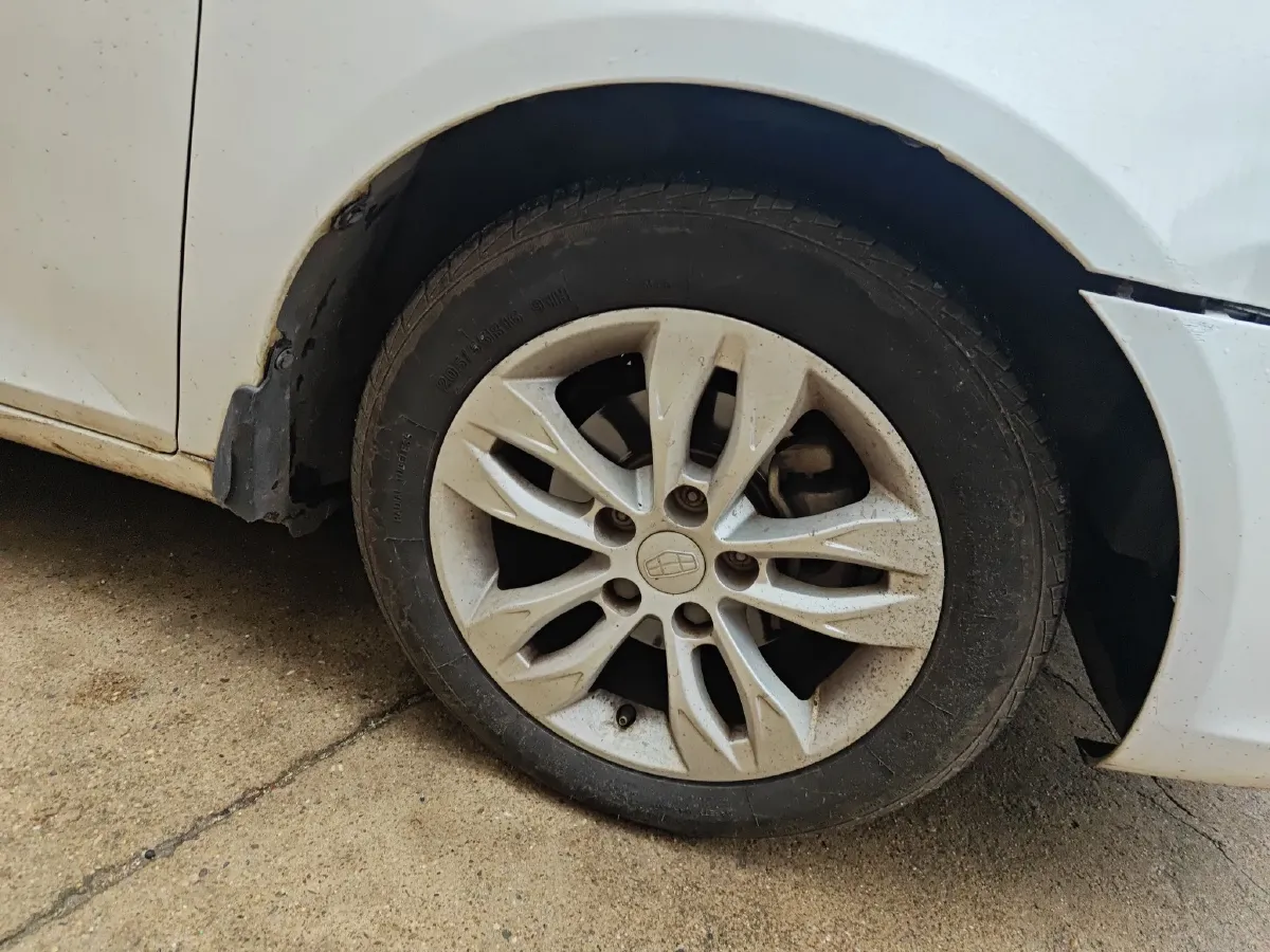 2015 Geely Emgrand 1.5L 109HP L4 CVT,autocango,china used car exporter,china ev exporter,chinese used car exporter,chinese used ev exporter