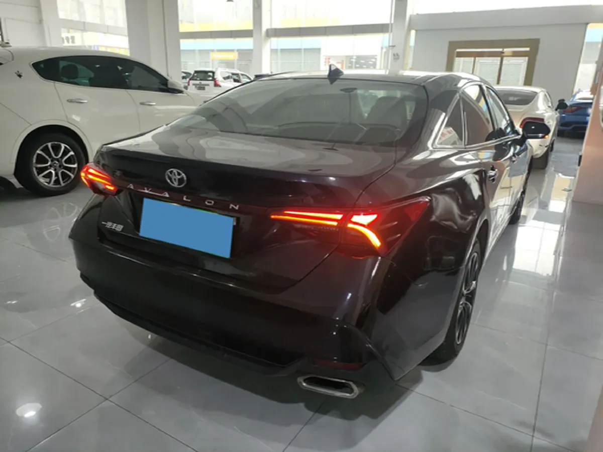 2022 Toyota Avalon 2.0L 178HP L4 CVT,autocango,china used car exporter,china ev exporter,chinese used car exporter,chinese used ev exporter