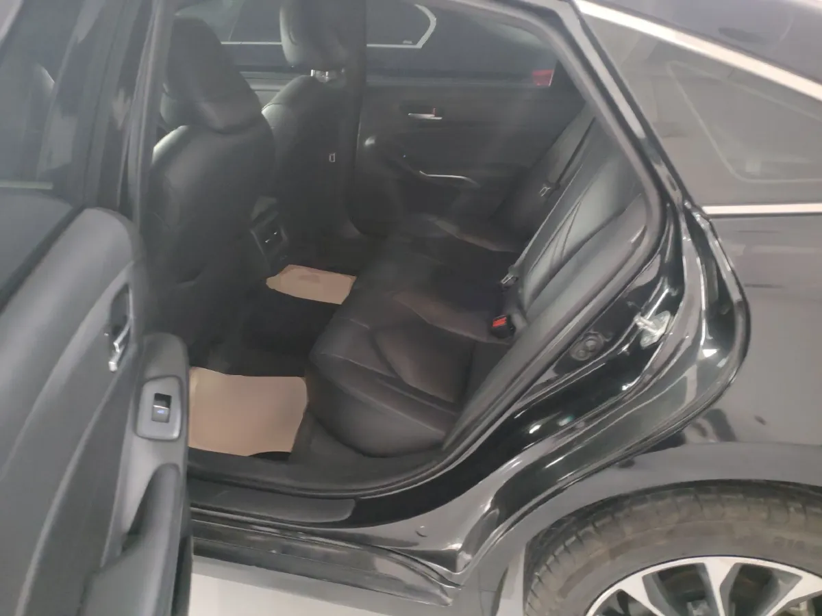 2022 Toyota Avalon 2.0L 178HP L4 CVT,autocango,china used car exporter,china ev exporter,chinese used car exporter,chinese used ev exporter