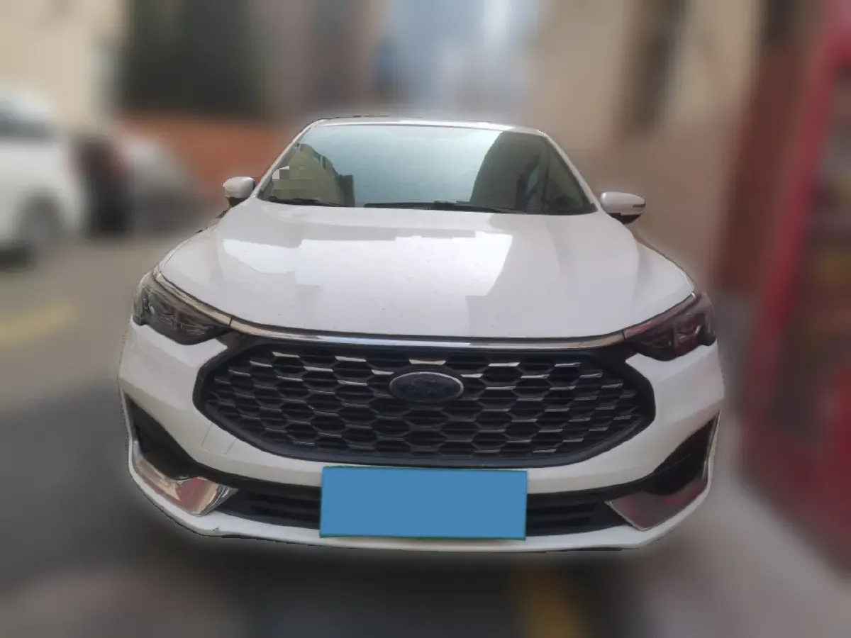 2021 Ford Escort 1.5L 122HP L3 6AT,autocango,china used car exporter,china ev exporter,chinese used car exporter,chinese used ev exporter