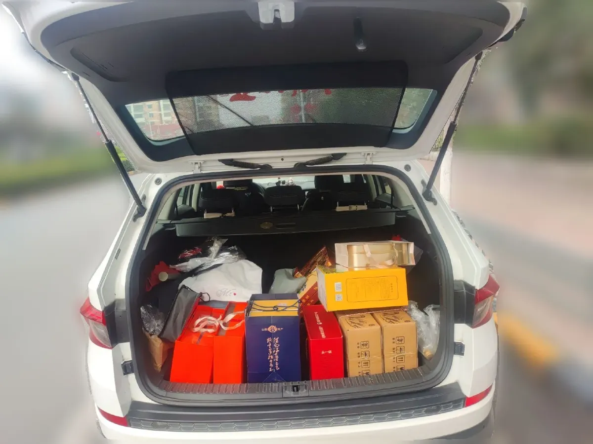 2018 Skoda Kodiak 2.0T 186HP L4 7DCT,autocango,china used car exporter,china ev exporter,chinese used car exporter,chinese used ev exporter