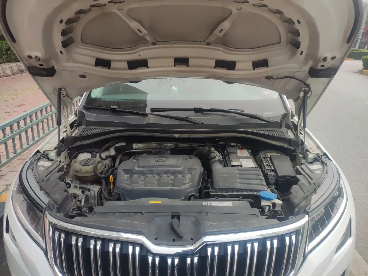 2018 Skoda Kodiak 2.0T 186HP L4 7DCT,autocango,china used car exporter,china ev exporter,chinese used car exporter,chinese used ev exporter