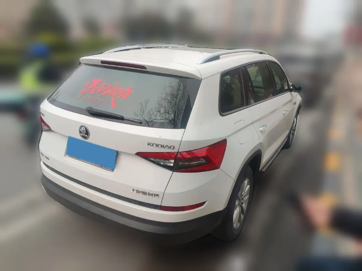 2018 Skoda Kodiak 2.0T 186HP L4 7DCT,autocango,china used car exporter,china ev exporter,chinese used car exporter,chinese used ev exporter
