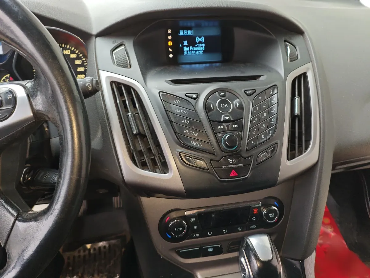 2012 Ford Focus 1.6L 125HP L4 6DCT,autocango,china used car exporter,china ev exporter,chinese used car exporter,chinese used ev exporter