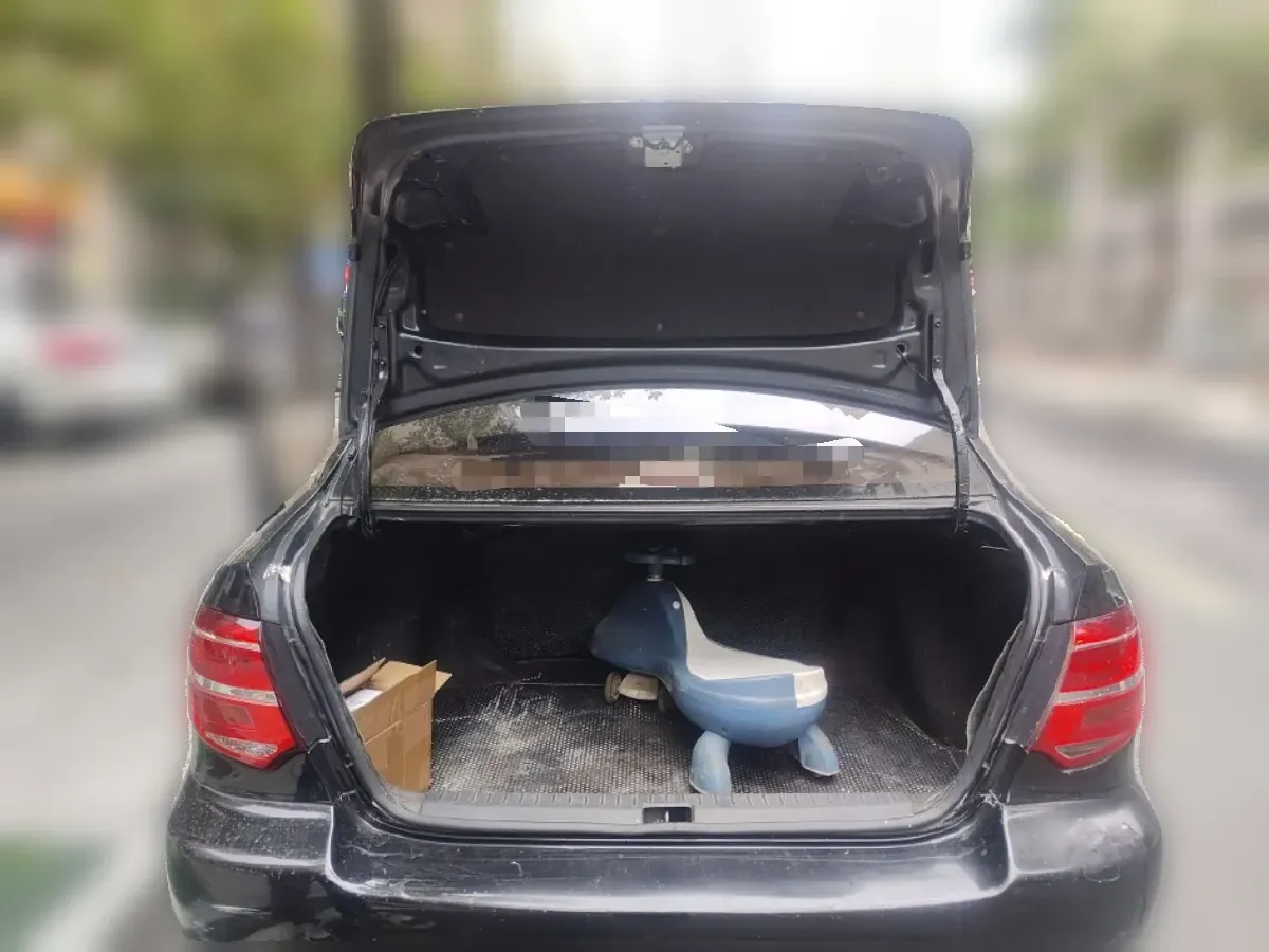 2013 Toyota Corolla 1.6L 120HP L4 5MT,autocango,china used car exporter,china ev exporter,chinese used car exporter,chinese used ev exporter