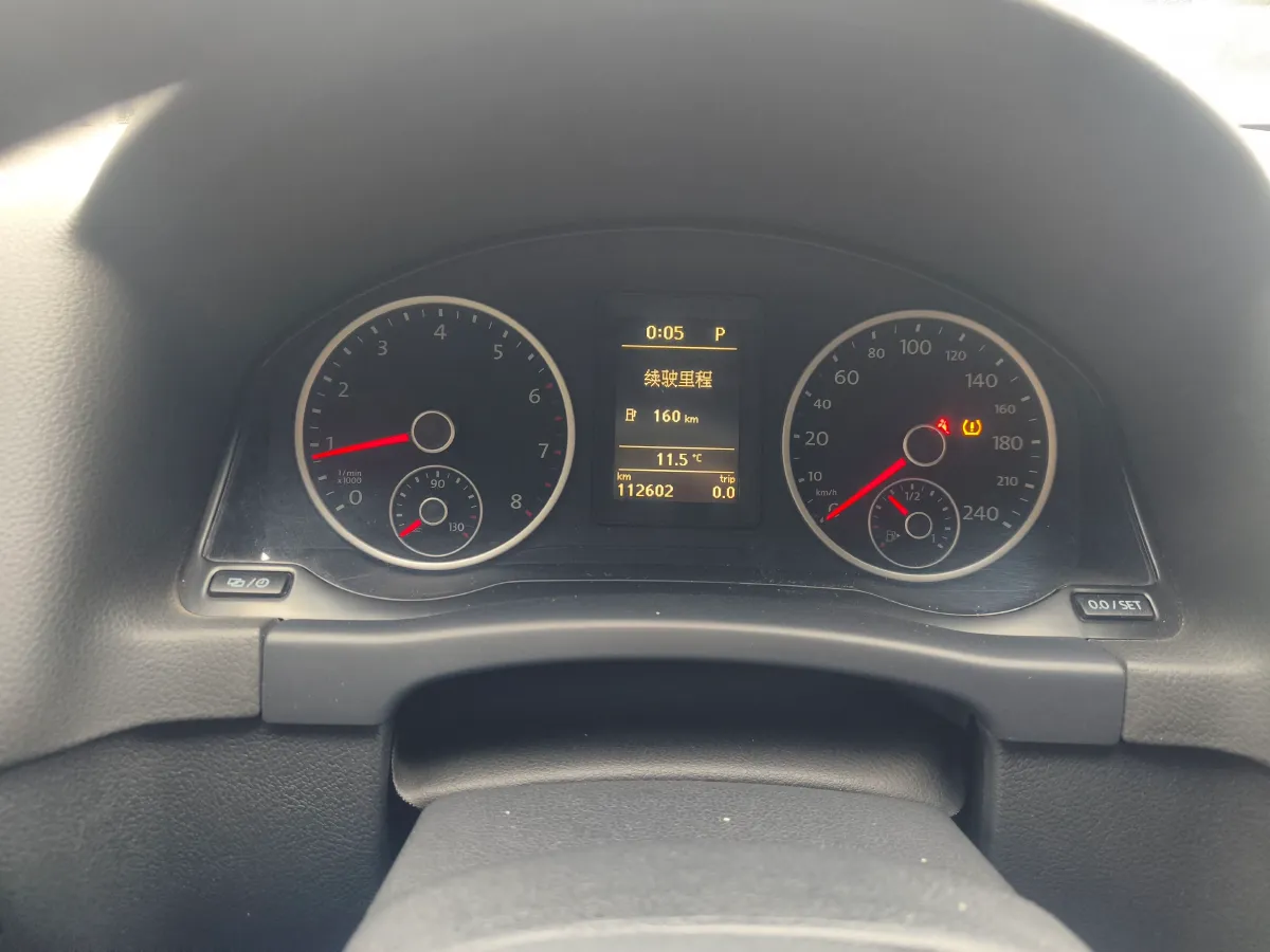 2013 Volkswagen Tiguan 1.8T 160HP L4 6AT,autocango,china used car exporter,china ev exporter,chinese used car exporter,chinese used ev exporter