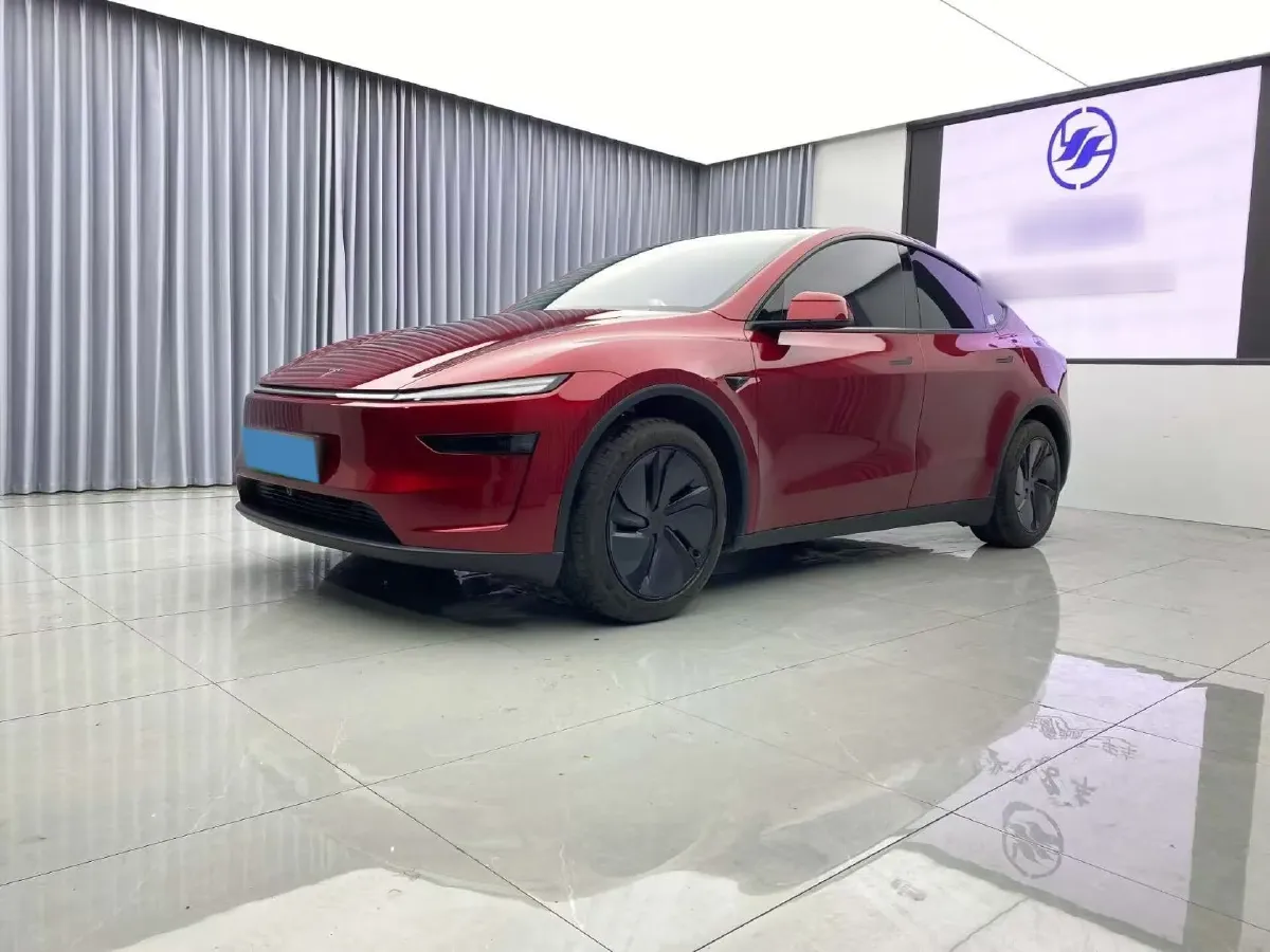 2025 Tesla Model Y BEV 62.5KWH,autocango,china used car exporter,china ev exporter,chinese used car exporter,chinese used ev exporter