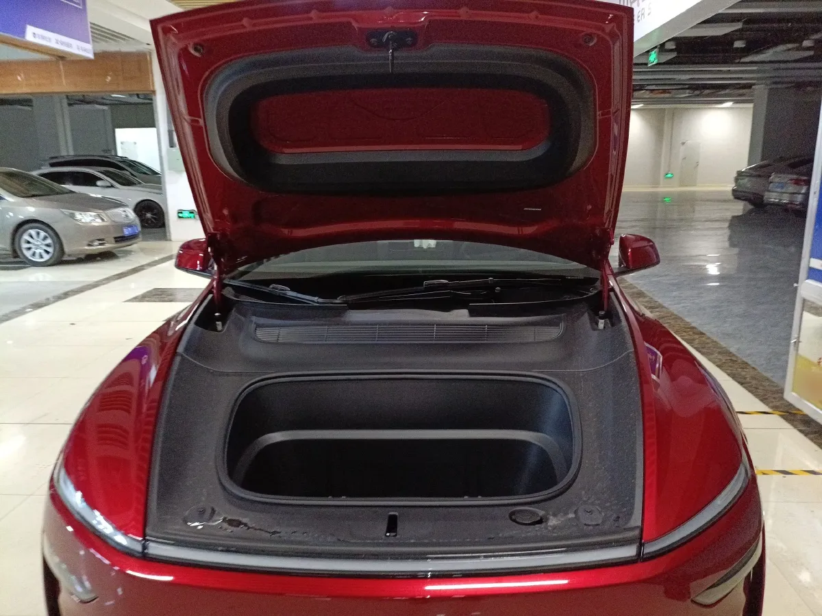 2025 Tesla Model Y BEV 62.5KWH,autocango,china used car exporter,china ev exporter,chinese used car exporter,chinese used ev exporter