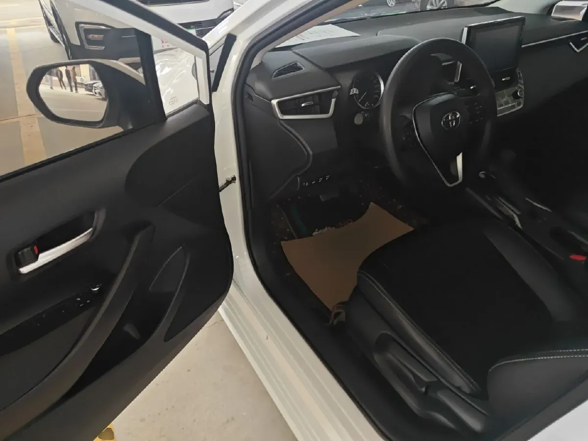 2021 Toyota Corolla 1.2T 116HP L4 CVT,autocango,china used car exporter,china ev exporter,chinese used car exporter,chinese used ev exporter