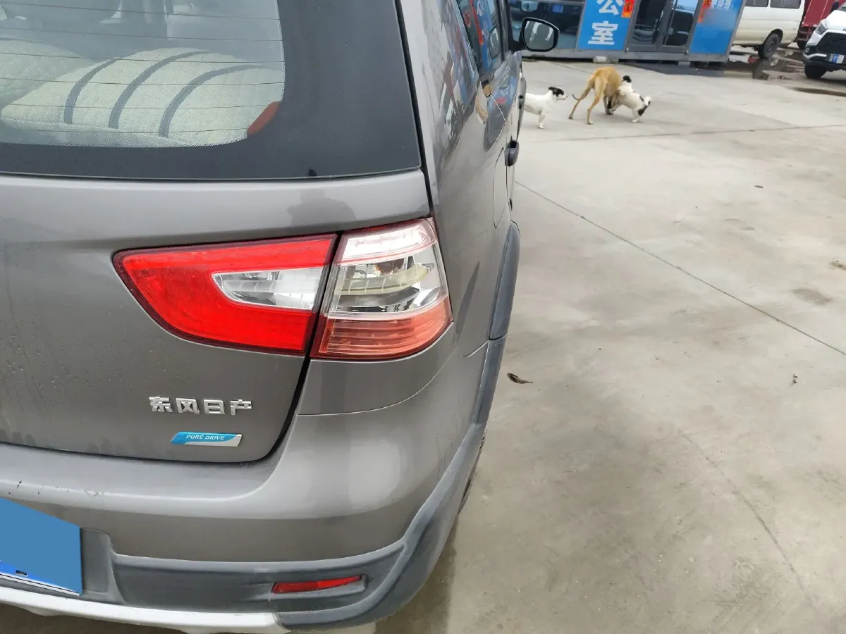 2013 Nissan Livina 1.6L 124HP L4 5MT,autocango,china used car exporter,china ev exporter,chinese used car exporter,chinese used ev exporter