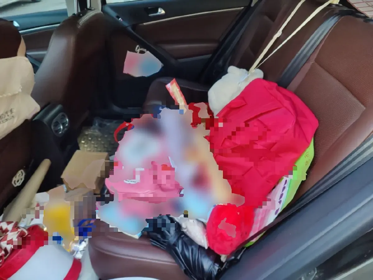 2015 Volkswagen Tiguan 1.8T 160HP L4 6AT,autocango,china used car exporter,china ev exporter,chinese used car exporter,chinese used ev exporter