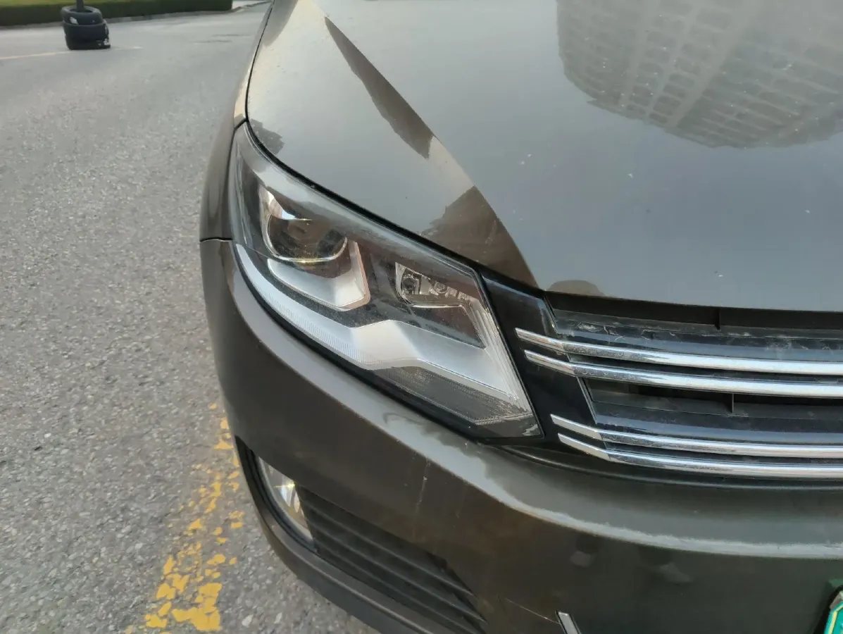 2015 Volkswagen Tiguan 1.8T 160HP L4 6AT,autocango,china used car exporter,china ev exporter,chinese used car exporter,chinese used ev exporter