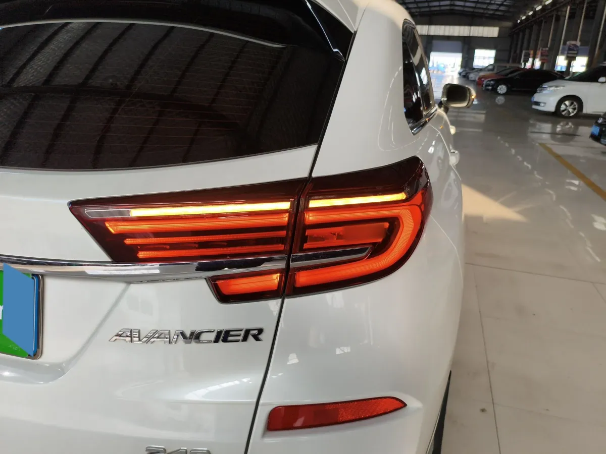 2022 Honda Avancier 1.5T 193HP L4 CVT,autocango,china used car exporter,china ev exporter,chinese used car exporter,chinese used ev exporter