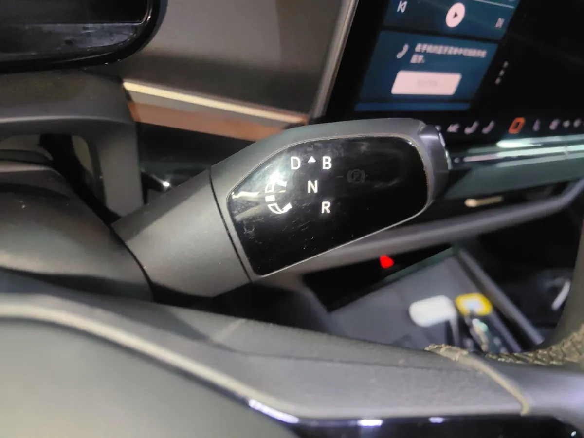 2024 Volkswagen ID.UNYX 06 BEV 80.2KWH,autocango,china used car exporter,china ev exporter,chinese used car exporter,chinese used ev exporter