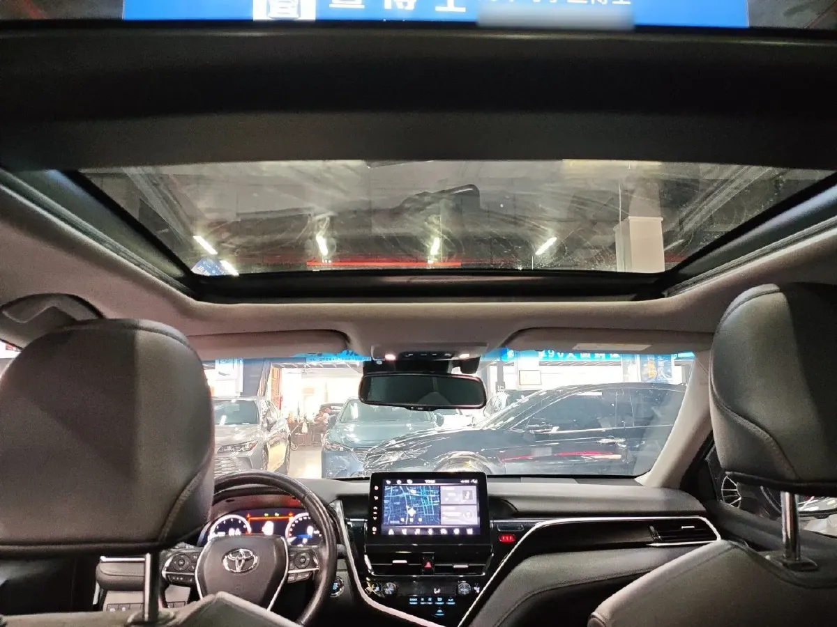 2023 Toyota Camry 2.5L 207HP L4 8AT,autocango,china used car exporter,china ev exporter,chinese used car exporter,chinese used ev exporter