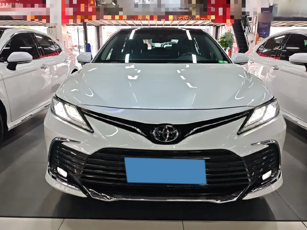 2023 Toyota Camry 2.5L 207HP L4 8AT,autocango,china used car exporter,china ev exporter,chinese used car exporter,chinese used ev exporter