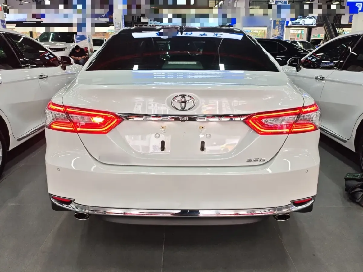 2023 Toyota Camry 2.5L 207HP L4 8AT,autocango,china used car exporter,china ev exporter,chinese used car exporter,chinese used ev exporter