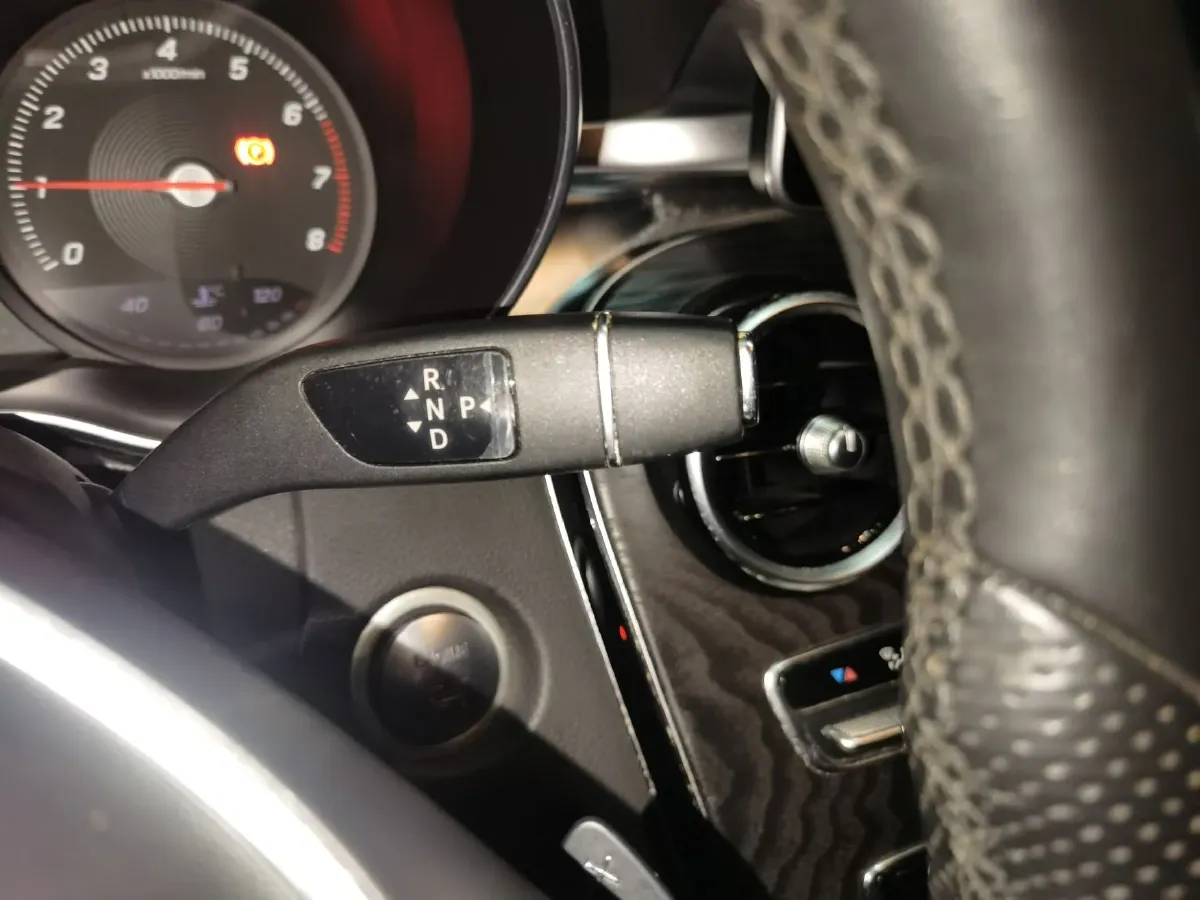 2015 Mercedes-Benz C Class 1.6T 156HP L4 7AT,autocango,china used car exporter,china ev exporter,chinese used car exporter,chinese used ev exporter