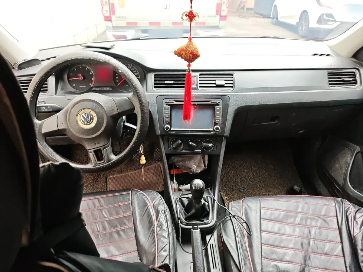 2013 Volkswagen Santana 1.6L 110HP L4 5MT,autocango,china used car exporter,china ev exporter,chinese used car exporter,chinese used ev exporter