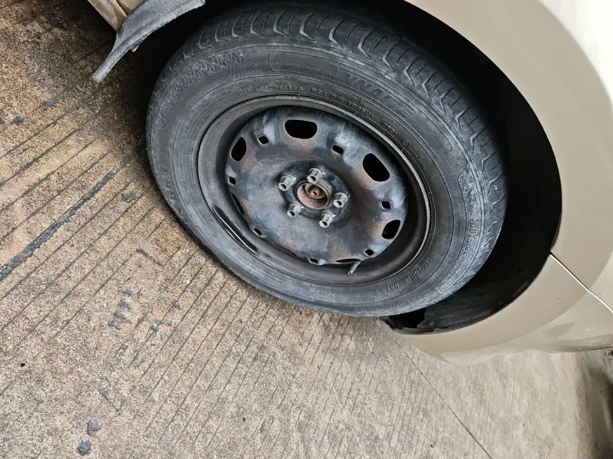 2013 Volkswagen Santana 1.6L 110HP L4 5MT,autocango,china used car exporter,china ev exporter,chinese used car exporter,chinese used ev exporter