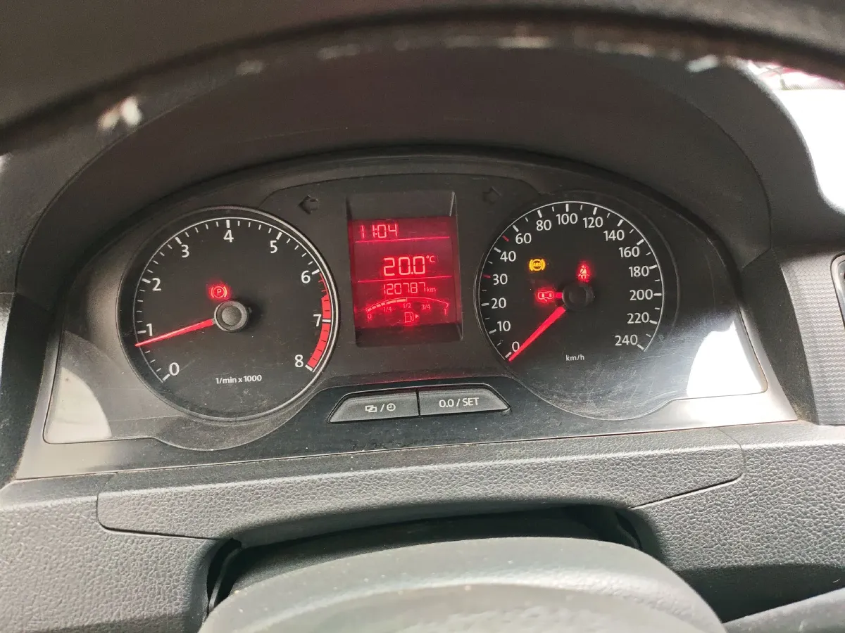 2013 Volkswagen Santana 1.6L 110HP L4 5MT,autocango,china used car exporter,china ev exporter,chinese used car exporter,chinese used ev exporter