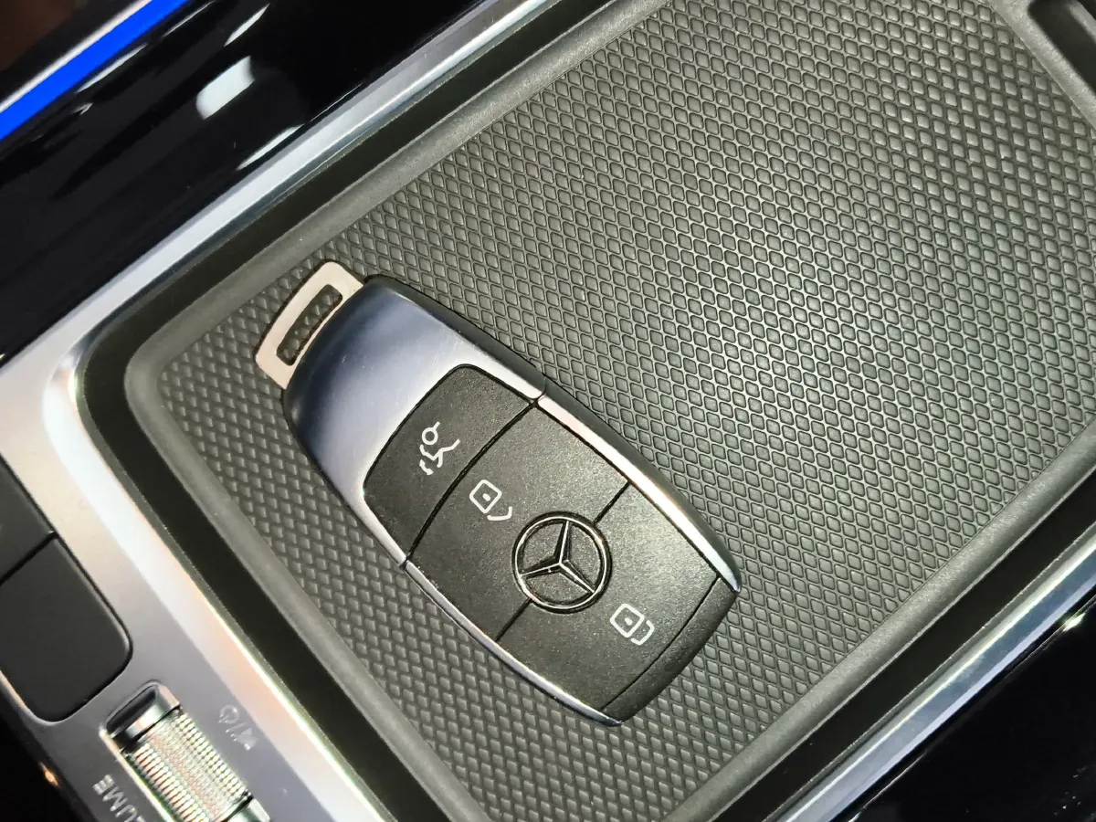 2024 Mercedes-Benz GLB Class 2.0T 190HP L4 8DCT,autocango,china used car exporter,china ev exporter,chinese used car exporter,chinese used ev exporter