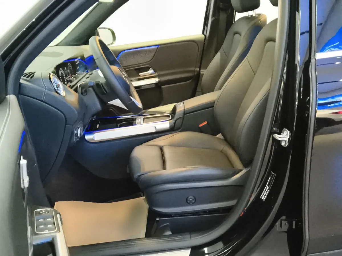 2024 Mercedes-Benz GLB Class 2.0T 190HP L4 8DCT,autocango,china used car exporter,china ev exporter,chinese used car exporter,chinese used ev exporter