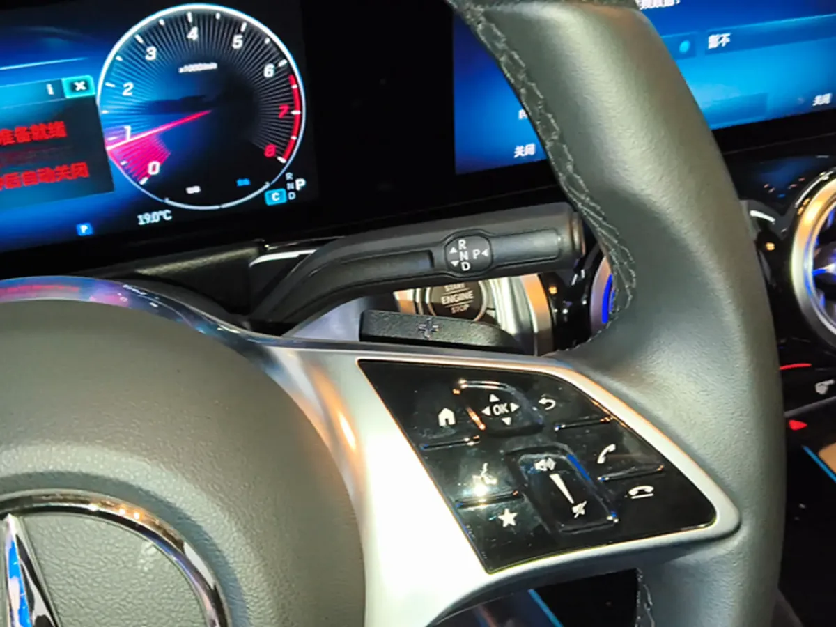 2024 Mercedes-Benz GLB Class 2.0T 190HP L4 8DCT,autocango,china used car exporter,china ev exporter,chinese used car exporter,chinese used ev exporter