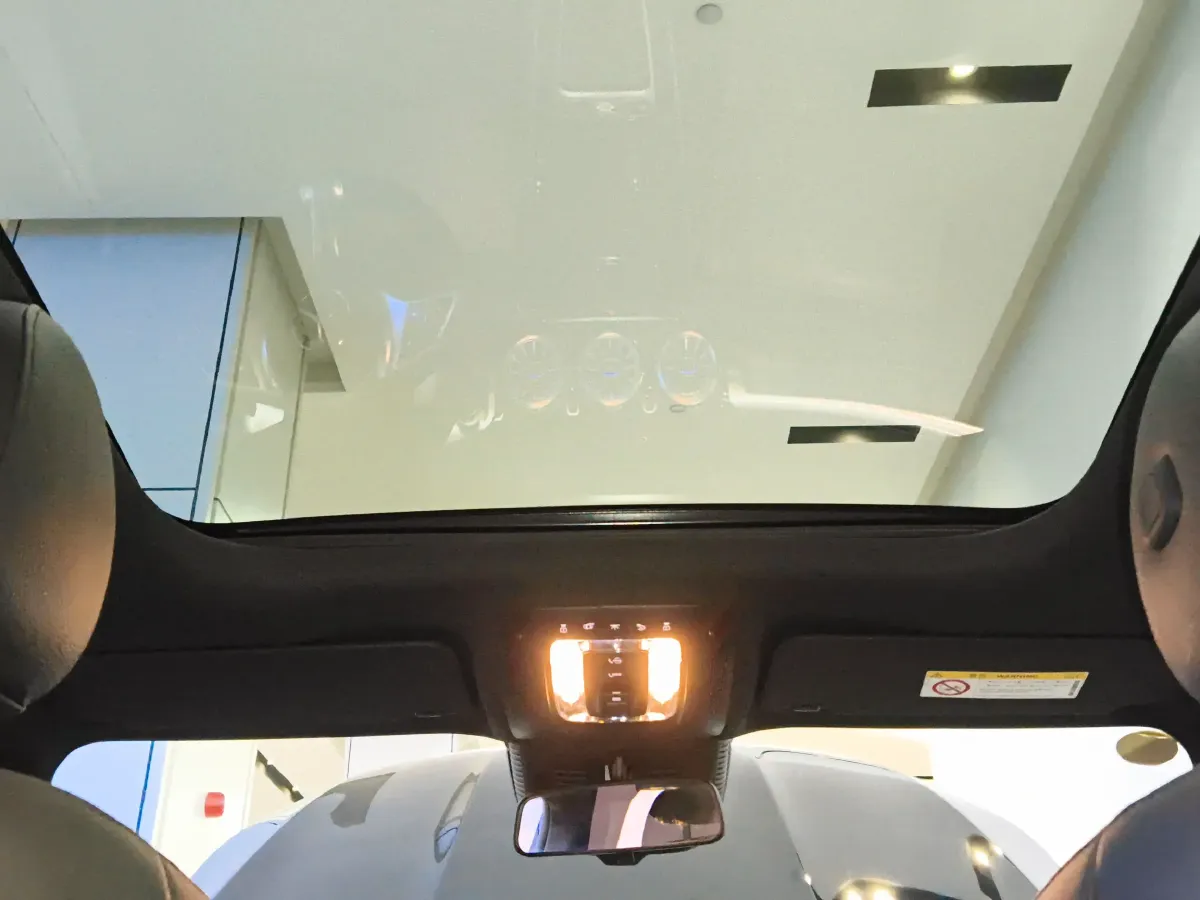 2024 Mercedes-Benz GLB Class 2.0T 190HP L4 8DCT,autocango,china used car exporter,china ev exporter,chinese used car exporter,chinese used ev exporter