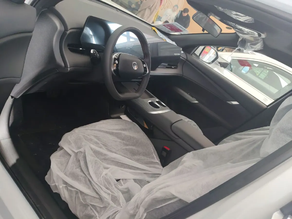 2025 ChangAn CS75 Plus 1.5T 192HP L4 8AT,autocango,china used car exporter,china ev exporter,chinese used car exporter,chinese used ev exporter