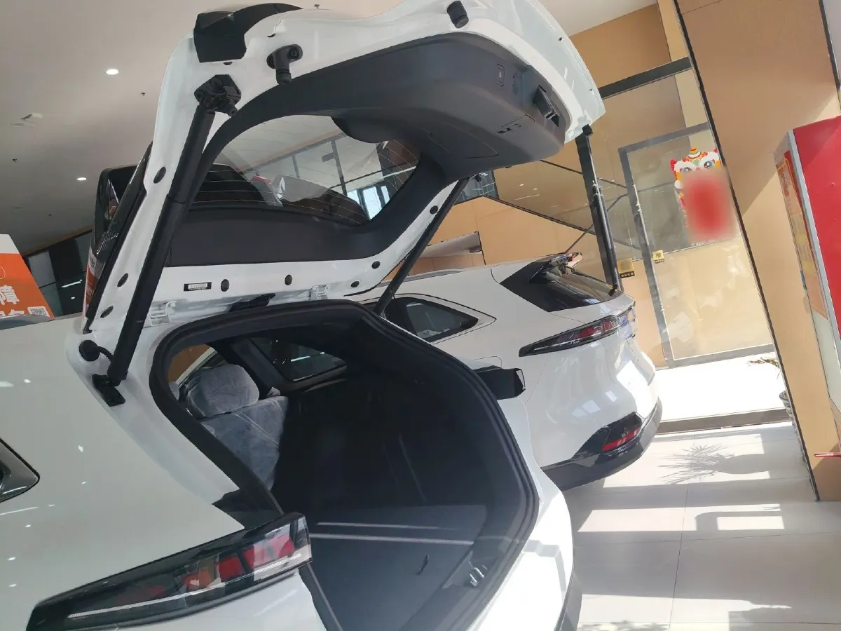 2025 ChangAn CS75 Plus 1.5T 192HP L4 8AT,autocango,china used car exporter,china ev exporter,chinese used car exporter,chinese used ev exporter