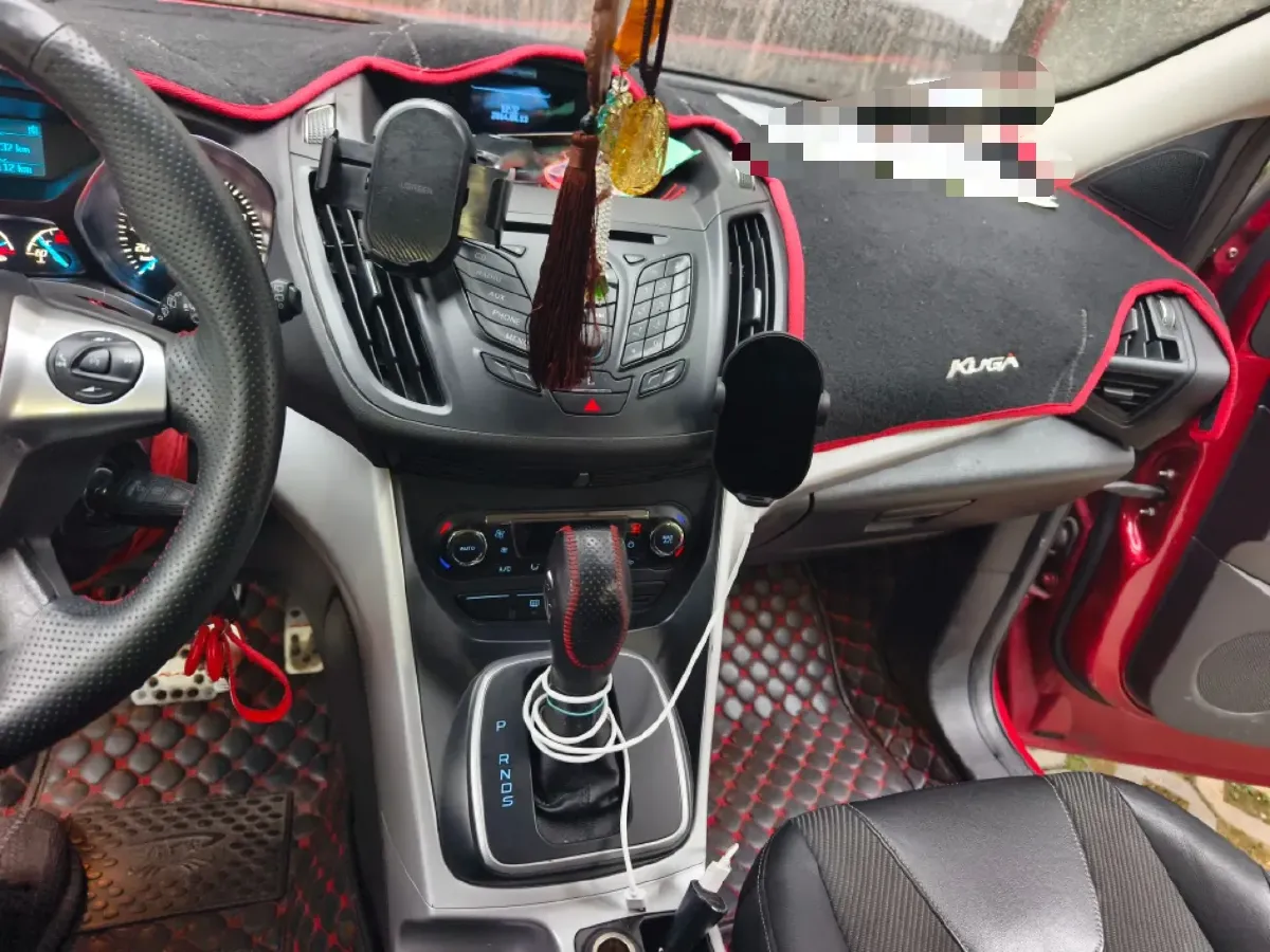 2013 Ford Kuga 1.6T 177HP L4 6AT,autocango,china used car exporter,china ev exporter,chinese used car exporter,chinese used ev exporter