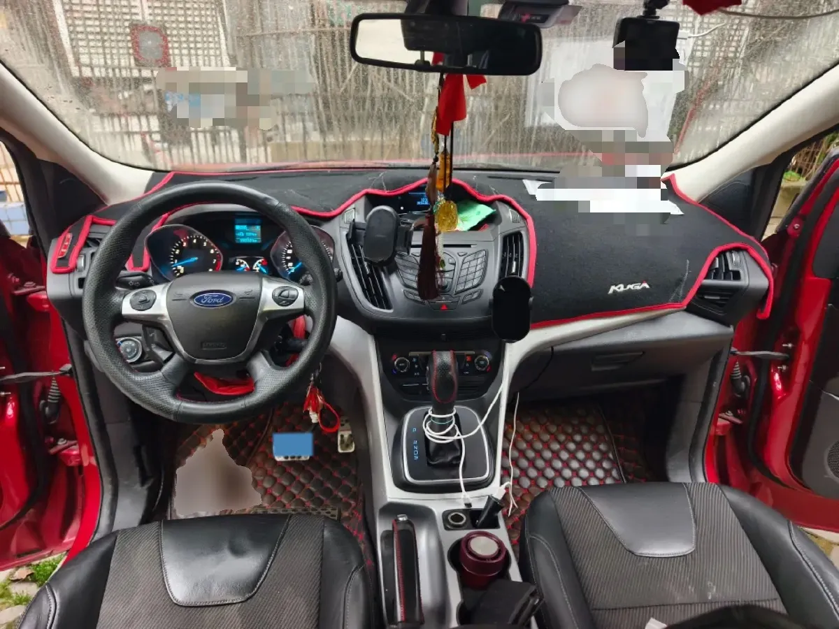 2013 Ford Kuga 1.6T 177HP L4 6AT,autocango,china used car exporter,china ev exporter,chinese used car exporter,chinese used ev exporter