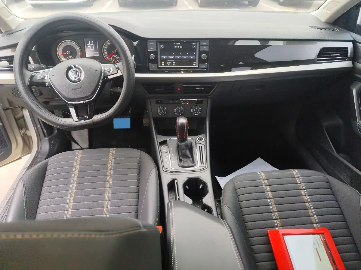 2019 Volkswagen T-Cross 1.4T 150HP L4 7DCT,autocango,china used car exporter,china ev exporter,chinese used car exporter,chinese used ev exporter