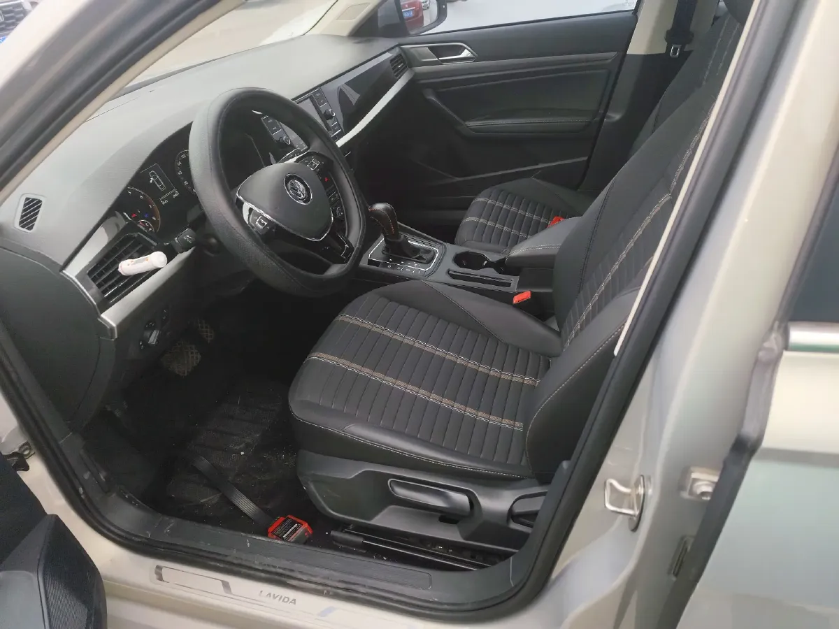 2019 Volkswagen T-Cross 1.4T 150HP L4 7DCT,autocango,china used car exporter,china ev exporter,chinese used car exporter,chinese used ev exporter