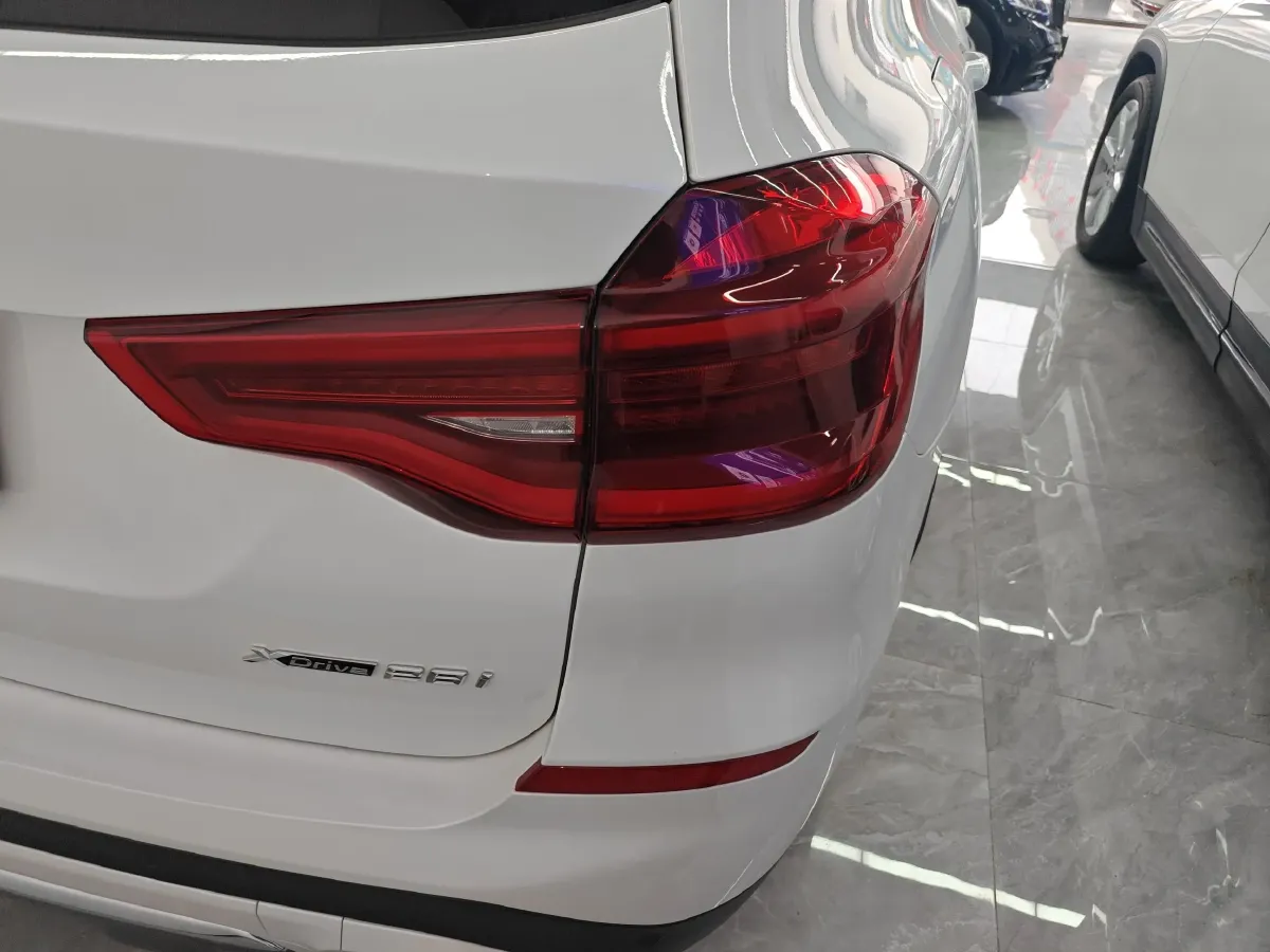 2021 BMW X3 2.0T 224HP L4 8AT,autocango,china used car exporter,china ev exporter,chinese used car exporter,chinese used ev exporter