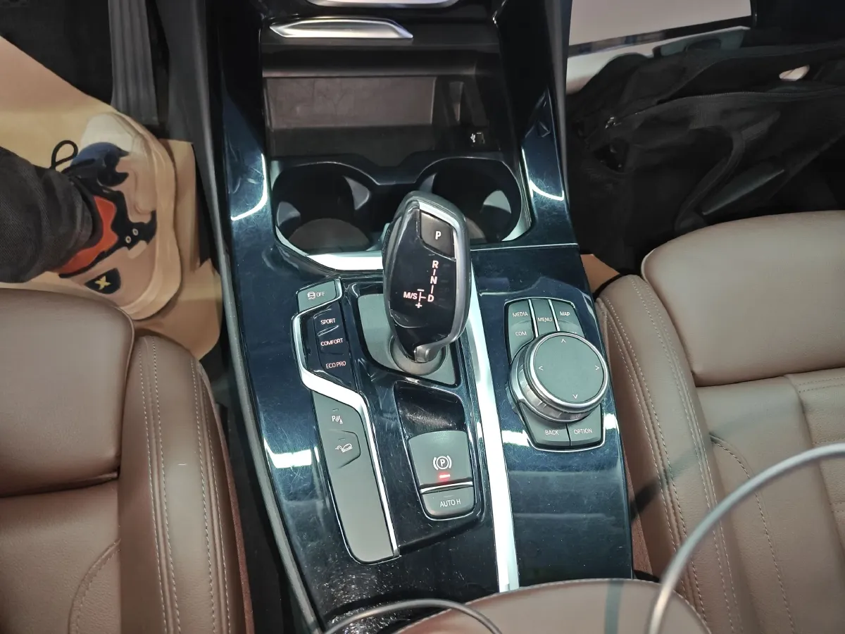 2021 BMW X3 2.0T 224HP L4 8AT,autocango,china used car exporter,china ev exporter,chinese used car exporter,chinese used ev exporter