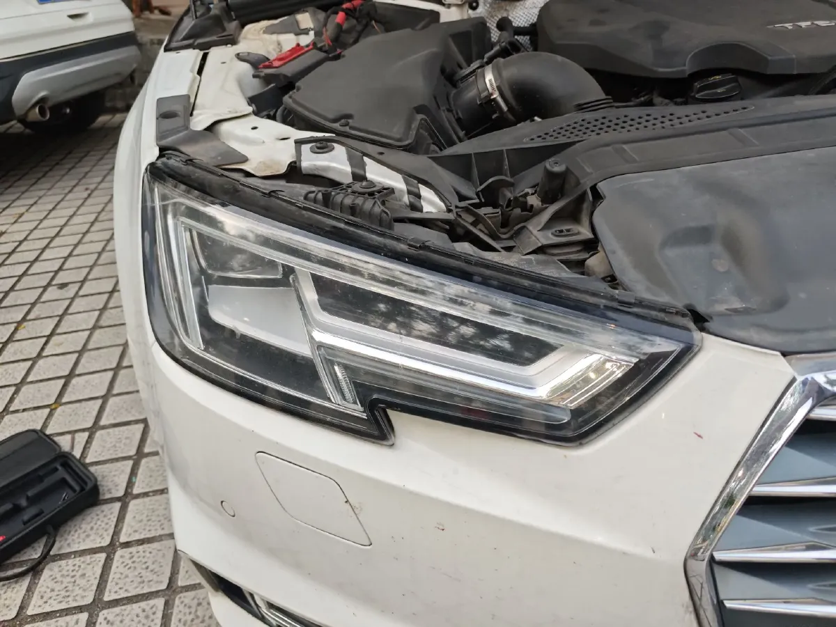 2018 Audi A4L 2.0T 190HP L4 7DCT,autocango,china used car exporter,china ev exporter,chinese used car exporter,chinese used ev exporter