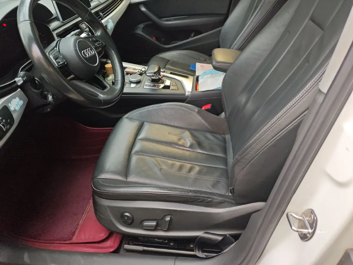 2018 Audi A4L 2.0T 190HP L4 7DCT,autocango,china used car exporter,china ev exporter,chinese used car exporter,chinese used ev exporter