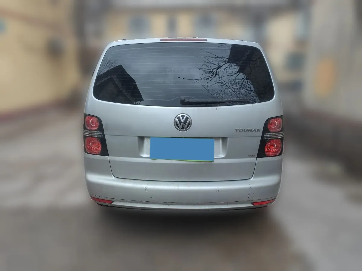 2015 Volkswagen Touran 1.4T 131HP L4 7DCT,autocango,china used car exporter,china ev exporter,chinese used car exporter,chinese used ev exporter