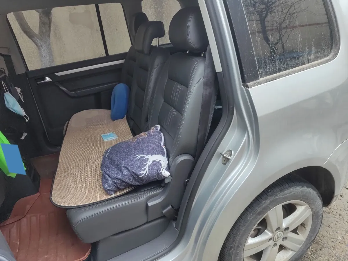 2015 Volkswagen Touran 1.4T 131HP L4 7DCT,autocango,china used car exporter,china ev exporter,chinese used car exporter,chinese used ev exporter