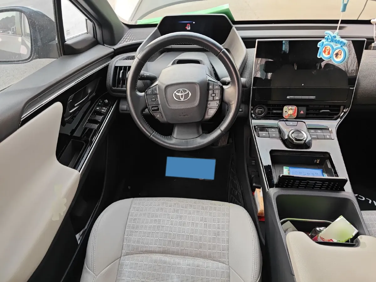 2022 Toyota bZ4X BEV 66.7KWH,autocango,china used car exporter,china ev exporter,chinese used car exporter,chinese used ev exporter