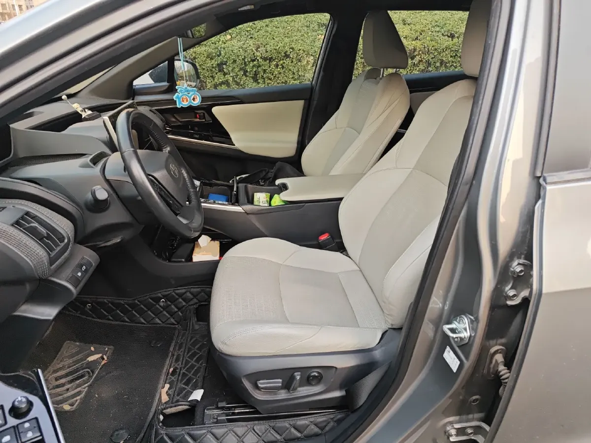 2022 Toyota bZ4X BEV 66.7KWH,autocango,china used car exporter,china ev exporter,chinese used car exporter,chinese used ev exporter